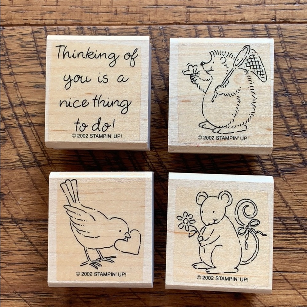 ❤️ 2002 Set of 4 Cute Stamps ~ Gently Loved